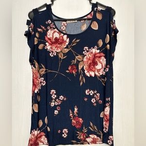 Blue blouse with flowers